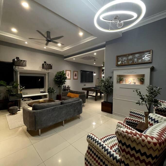 Youluvhomestay Rumah percutian
